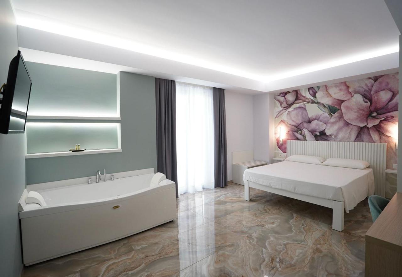 Harmony Tropea Rooms & Suites 外观 照片