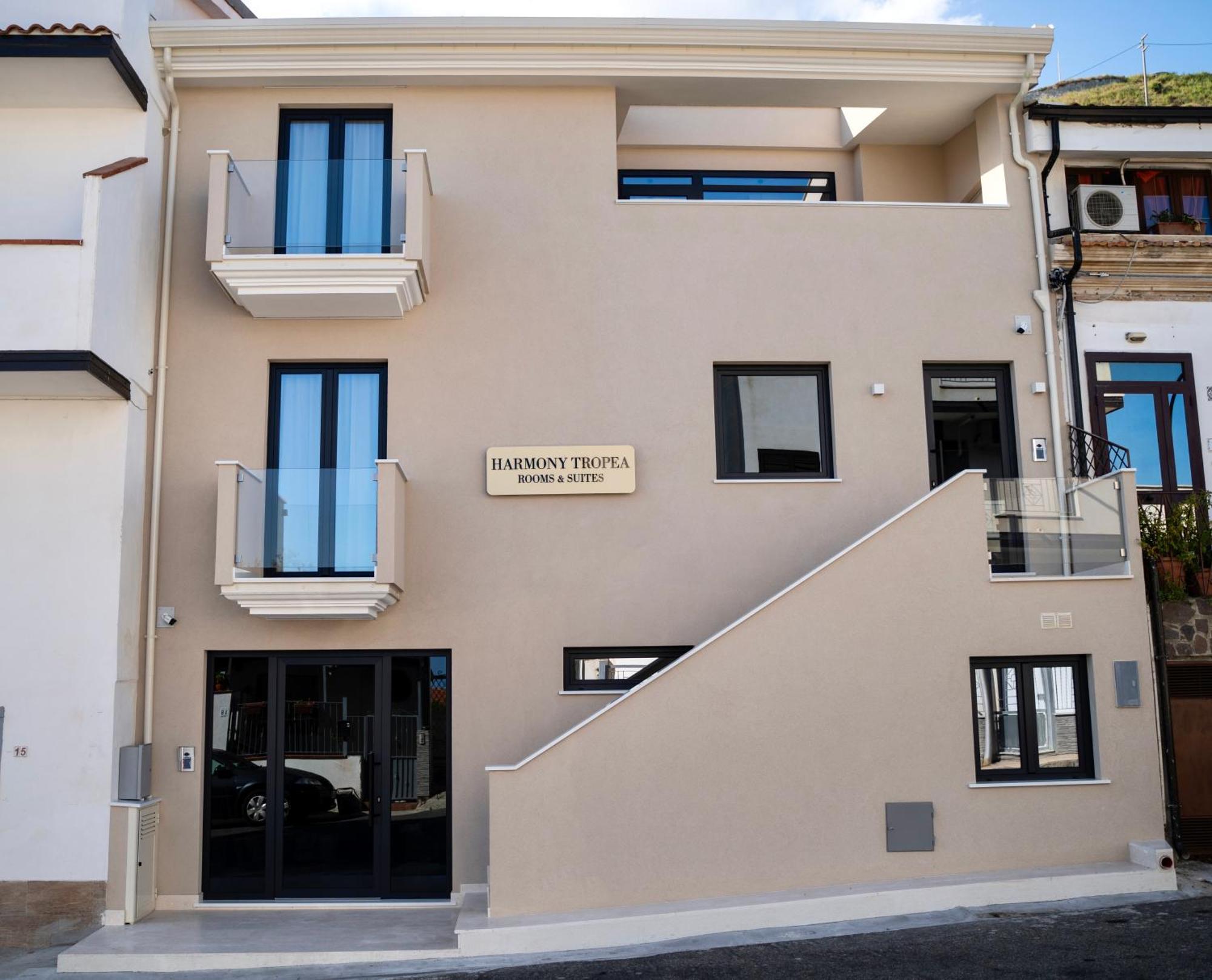 Harmony Tropea Rooms & Suites 外观 照片